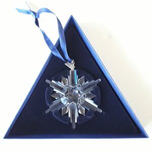 Swarovski 2006 Annual Crystal Snowflake/Star Holiday Ornament